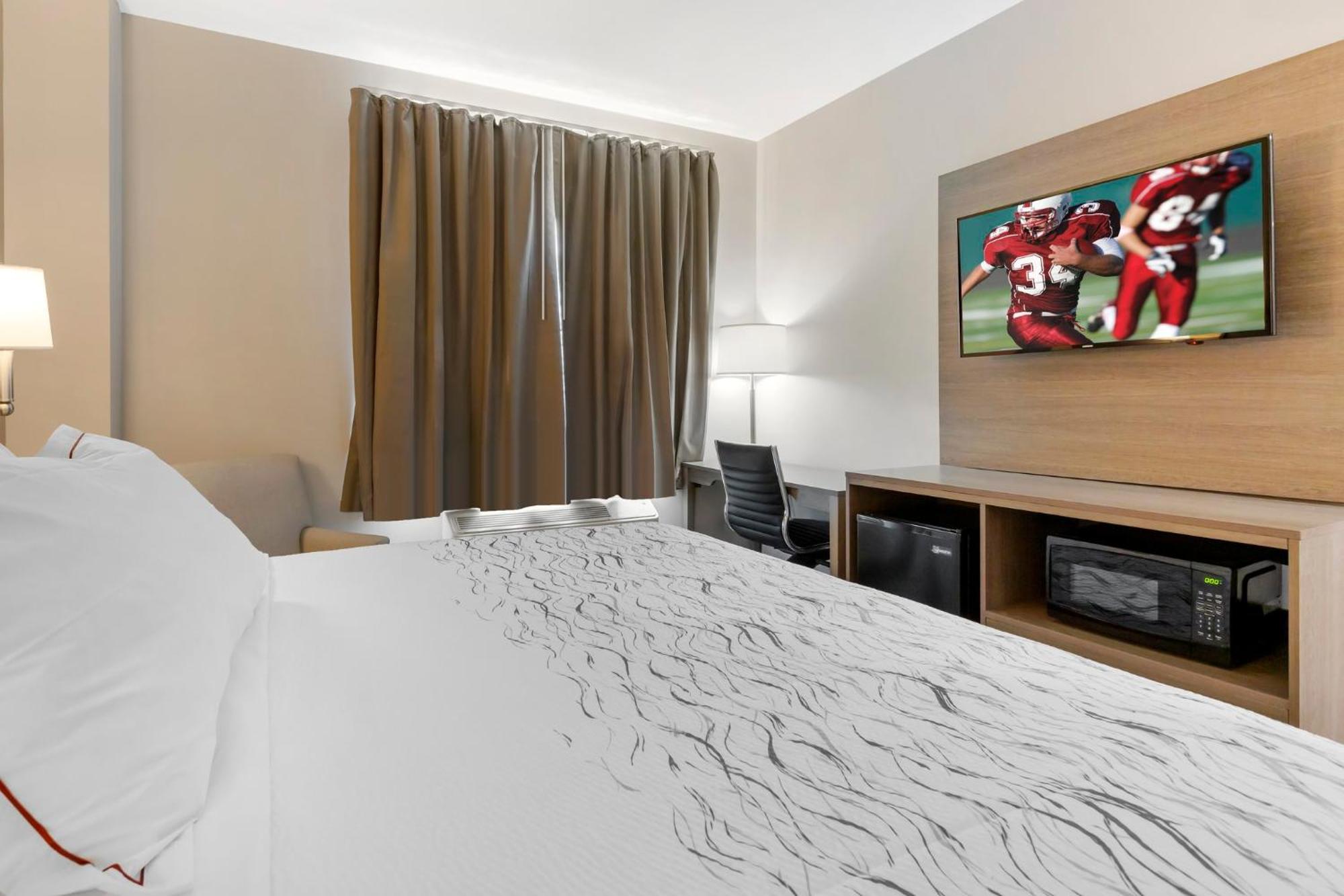Red Roof Inn Plus Jamaica, Ny - Jfk Airport Ню Йорк Екстериор снимка