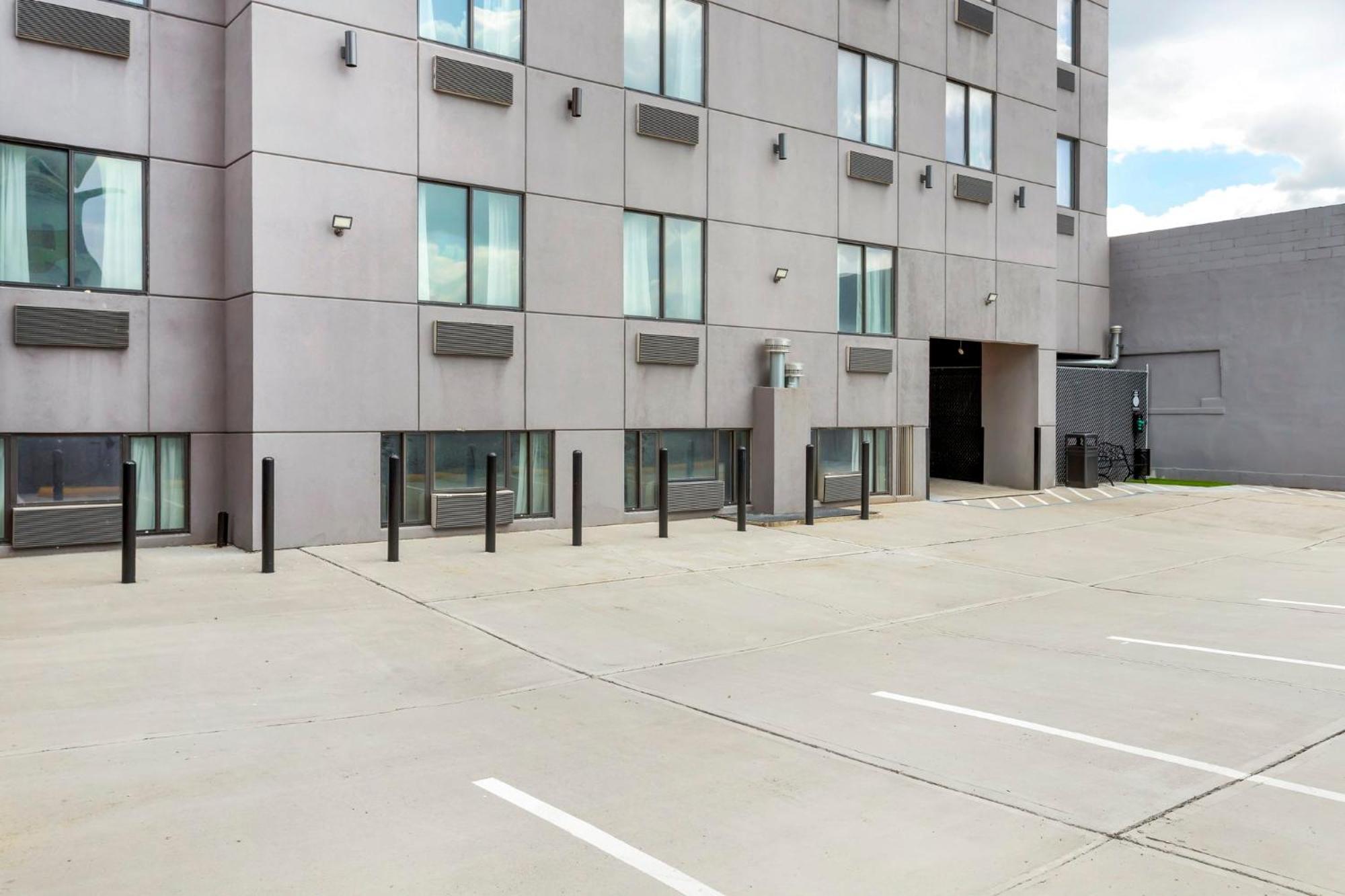 Red Roof Inn Plus Jamaica, Ny - Jfk Airport Ню Йорк Екстериор снимка